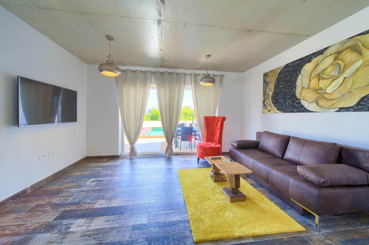 Pax Houses Vrh  Εξωτερικό φωτογραφία