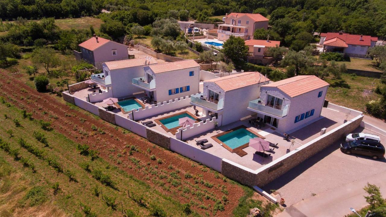 Pax Houses Vrh  Εξωτερικό φωτογραφία